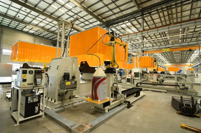 大潮起东方 柳工，在跨越中嬗变——六十五载奋斗铸就中国机械设备研发新标杆